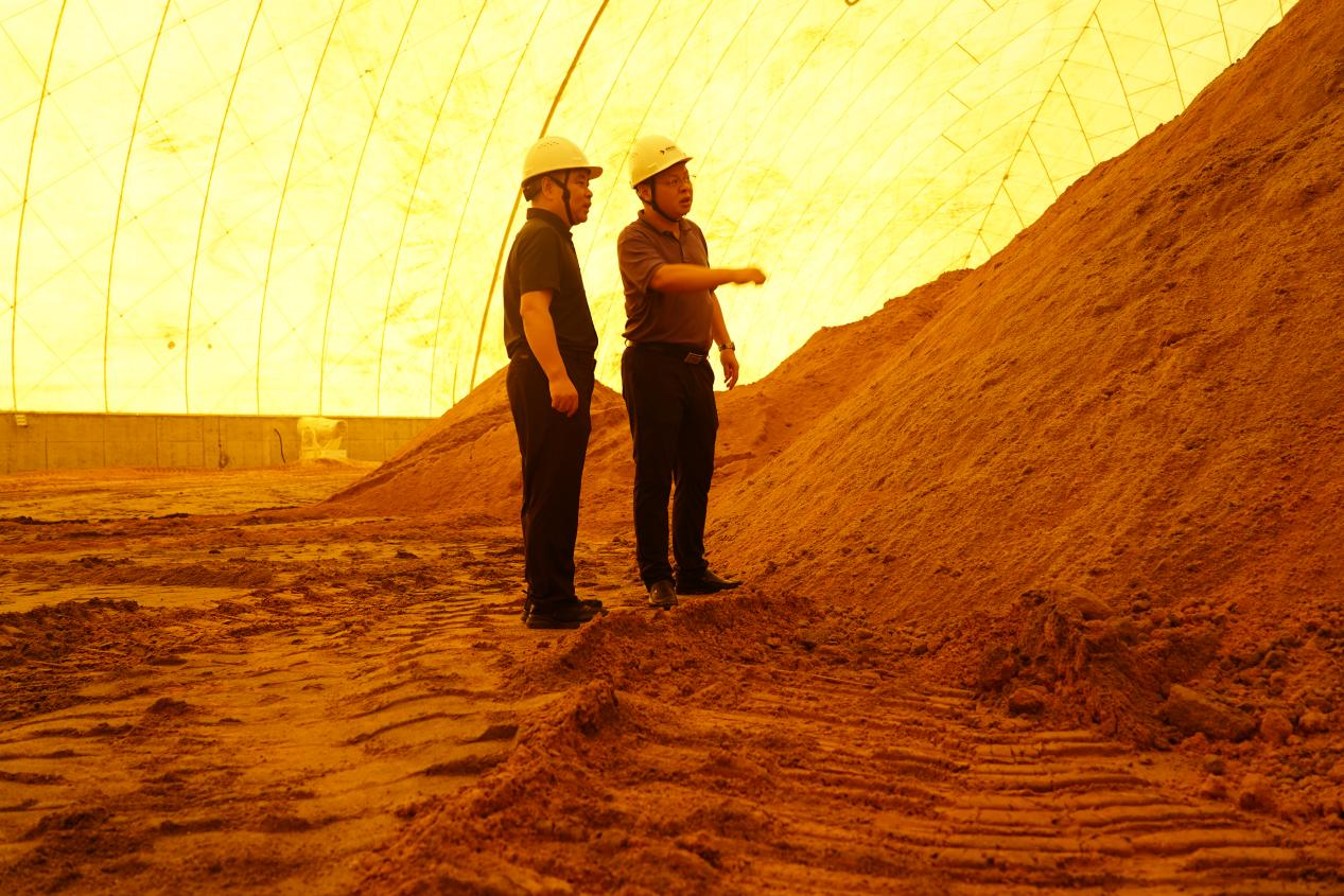 李艾东一行调研半岛online(中国)机制砂和砂石集散中心项目