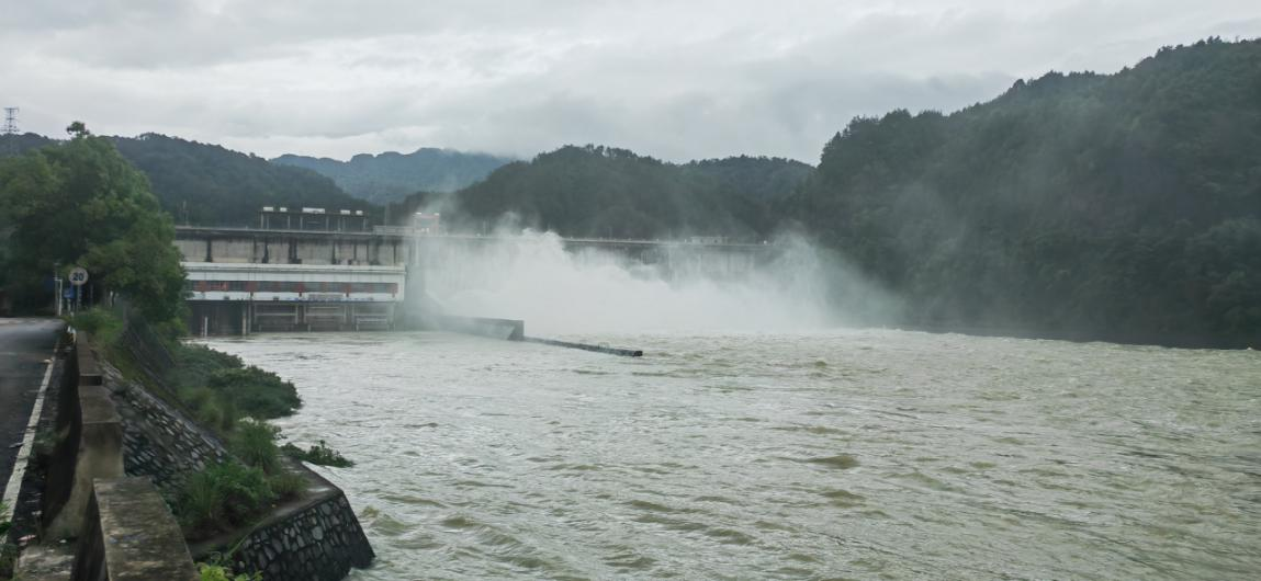 半岛online(中国)全力迎战汛期   坚决打赢安全度汛硬战   确保库区人民群众生命财产安全