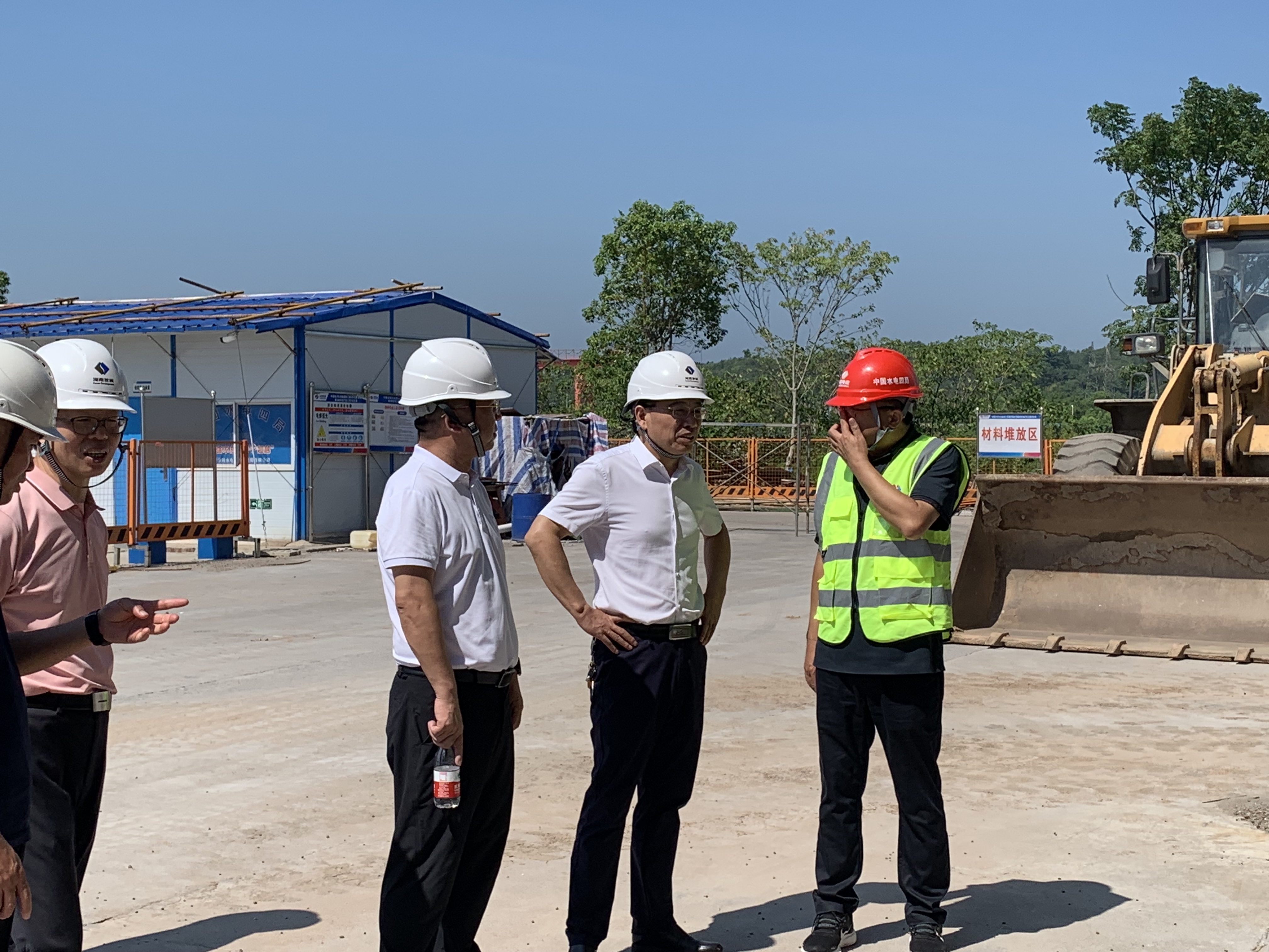 张军带队赴半岛online(中国)株洲航电扩机项目开展监督调研